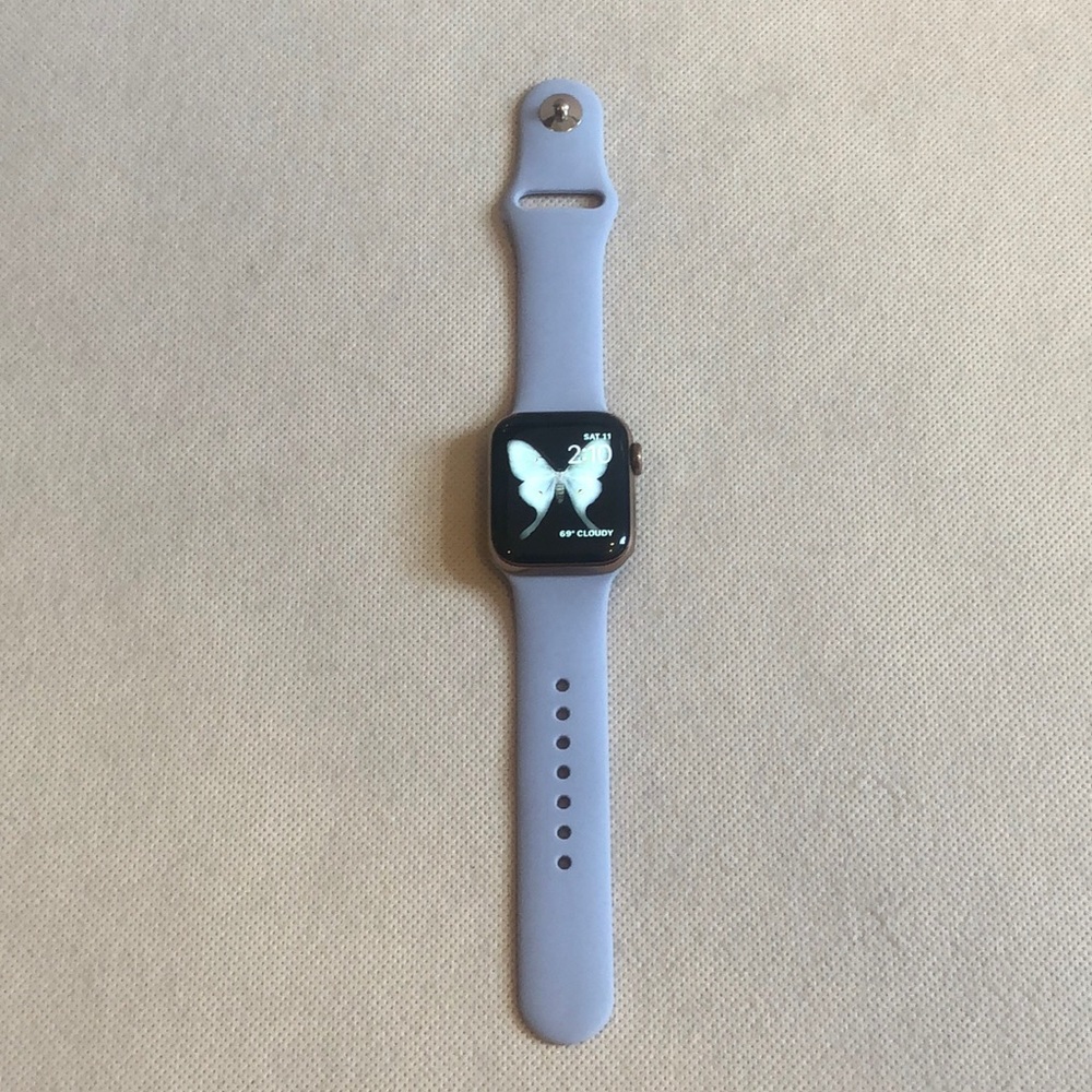 NWT silicone Apple Watch Band - S/M - 38/40mm